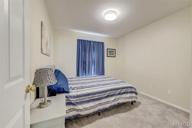 17347 Hilltop Ridge Drive, Eureka, MO 63025