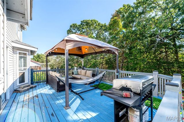 17347 Hilltop Ridge Drive, Eureka, MO 63025