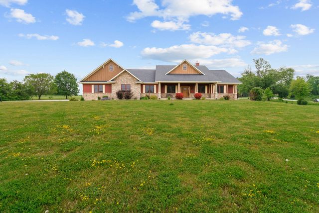 4512 E 117th Avenue, Crown Point, IN 46307