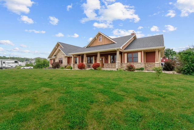 4512 E 117th Avenue, Crown Point, IN 46307