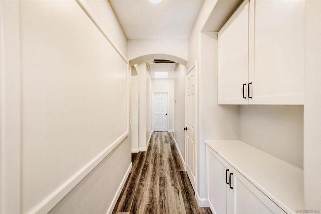 2434 Ridgegate Row, La Jolla, CA 92037