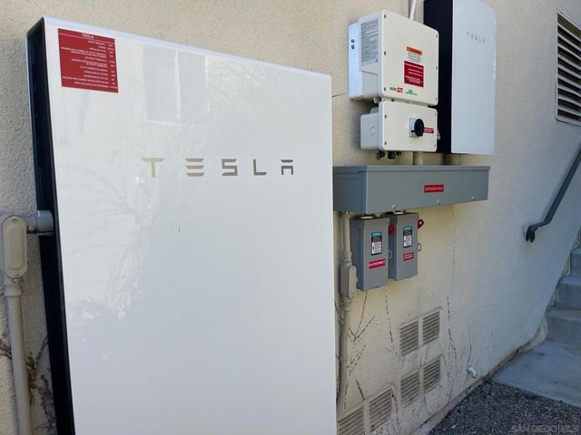 2434 Ridgegate Row, La Jolla, CA 92037