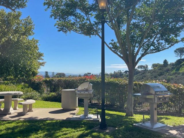 2434 Ridgegate Row, La Jolla, CA 92037