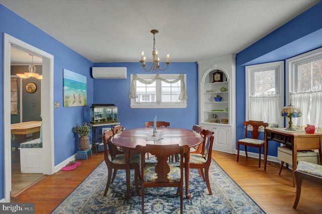 447 S COLDBROOK AVENUE, Chambersburg, PA 17201