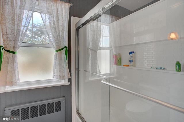 447 S COLDBROOK AVENUE, Chambersburg, PA 17201