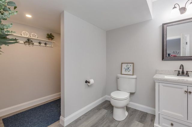 17 Winslow Drive, Atkinson, NH 03811