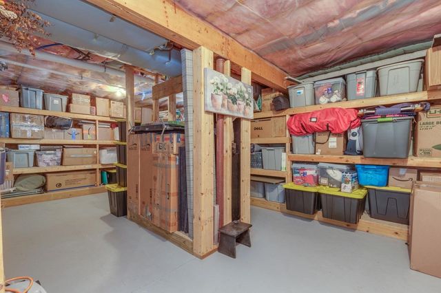 17 Winslow Drive, Atkinson, NH 03811