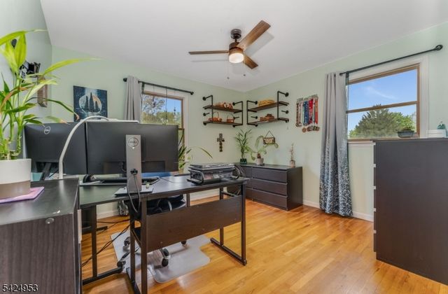 64 Stonehenge Dr, Lopatcong Twp., NJ 08865