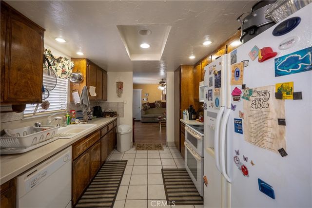 9160 Buena Vista, Apple Valley, CA 92308