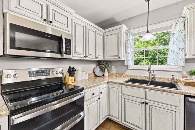 1305 Shell Rd, Goodlettsville, TN 37072
