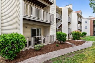 502 Thorncliff DR # 104, Newport News, VA 23608