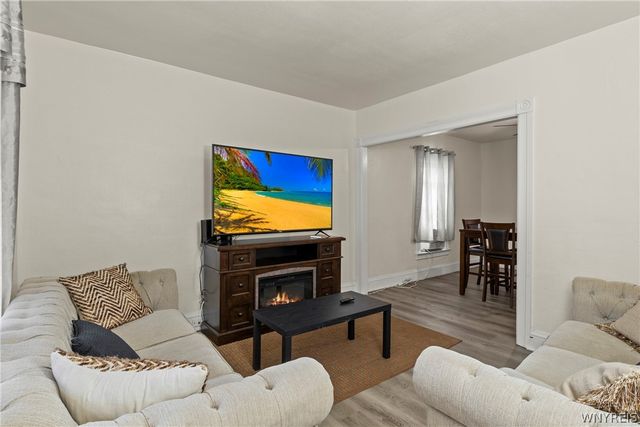 1812 18th Street, Niagara Falls, NY 14305
