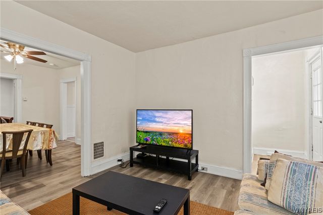 1812 18th Street, Niagara Falls, NY 14305