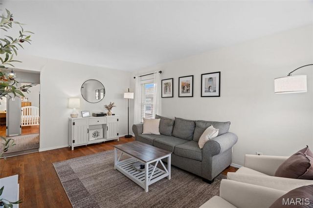 5012 Michael Avenue, Shrewsbury, MO 63119