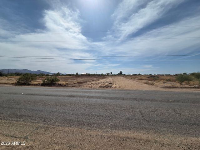 19555 W CREEDANCE Boulevard, Surprise, AZ 85387