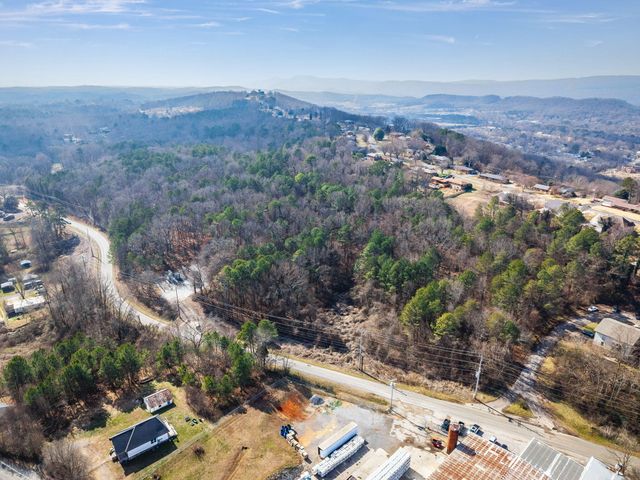 1591 Park City Road, Rossville, GA 30741