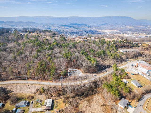 1591 Park City Road, Rossville, GA 30741