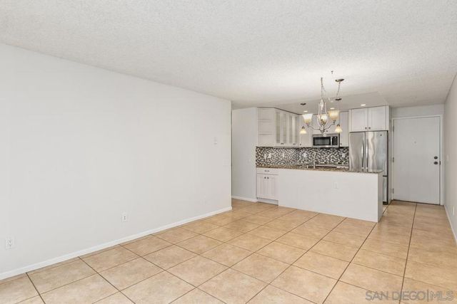 8308 Regents Rd 1O, San Diego, CA 92122