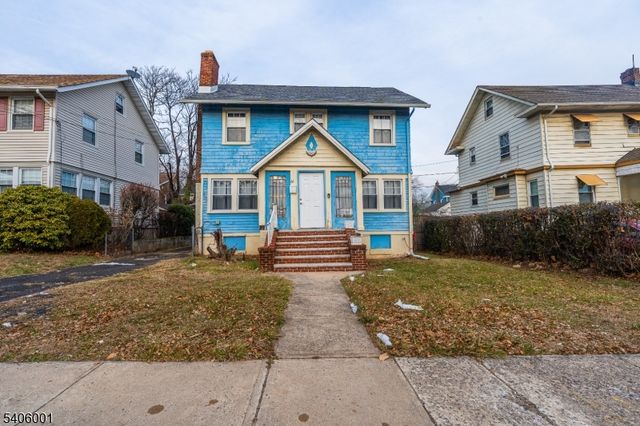 61 Keer Ave, Newark City, NJ 07112