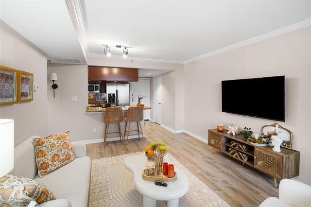 3525 S Sage Road 1612, Houston, TX 77056