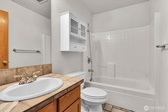 15708 92nd Court SE, Yelm, WA 98597