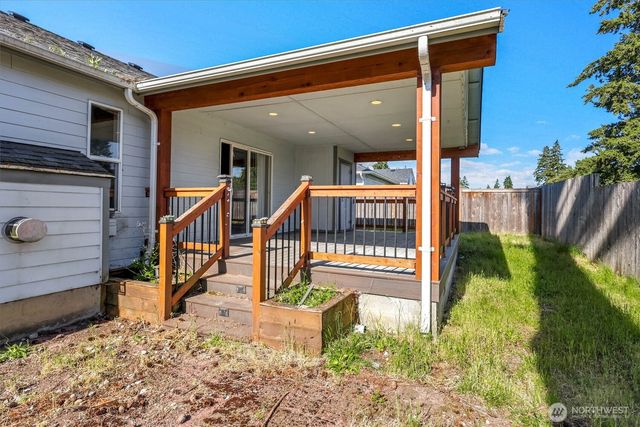 15708 92nd Court SE, Yelm, WA 98597