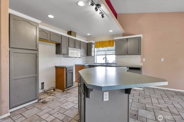 15708 92nd Court SE, Yelm, WA 98597