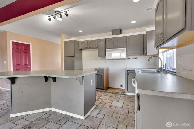 15708 92nd Court SE, Yelm, WA 98597
