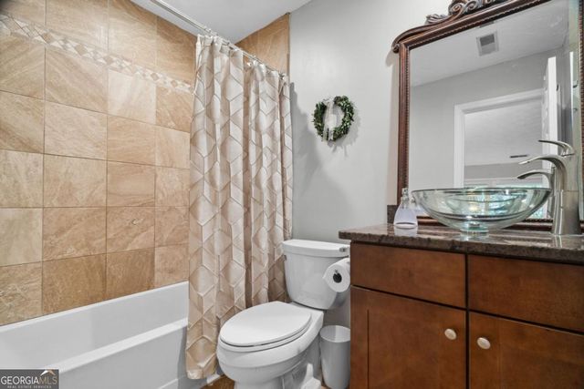 3408 Lake Pointe Circle, Roswell, GA 30075