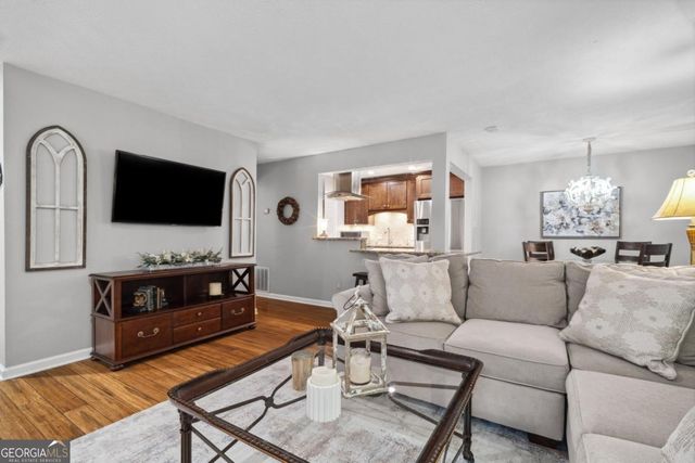 3408 Lake Pointe Circle, Roswell, GA 30075