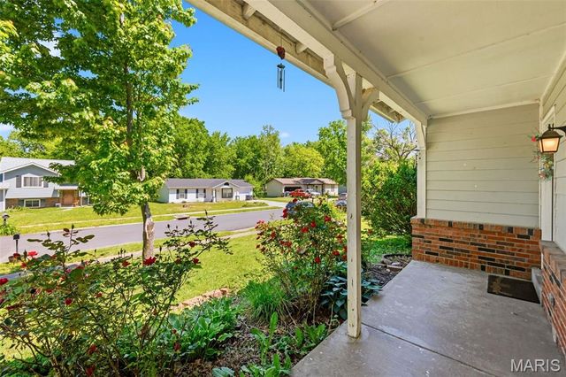 806 Pepper Lane, O'fallon, MO 63366