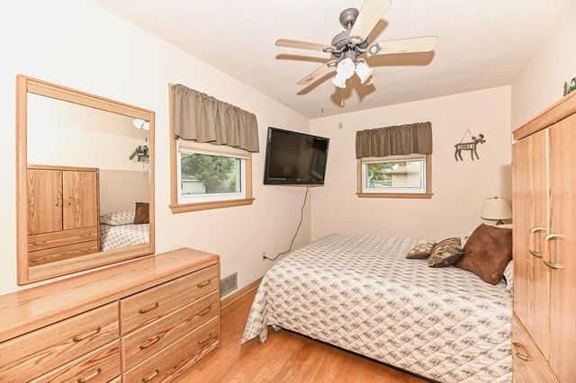 2223 Hayes AVENUE, Racine, WI 53405