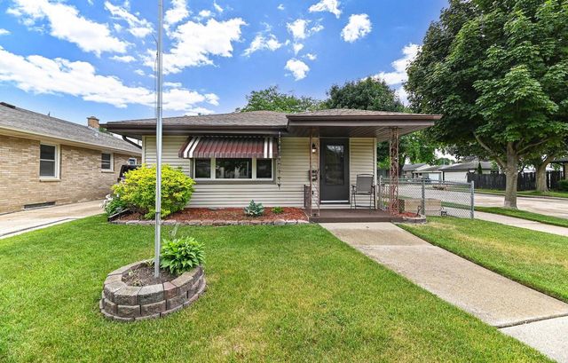 2223 Hayes AVENUE, Racine, WI 53405