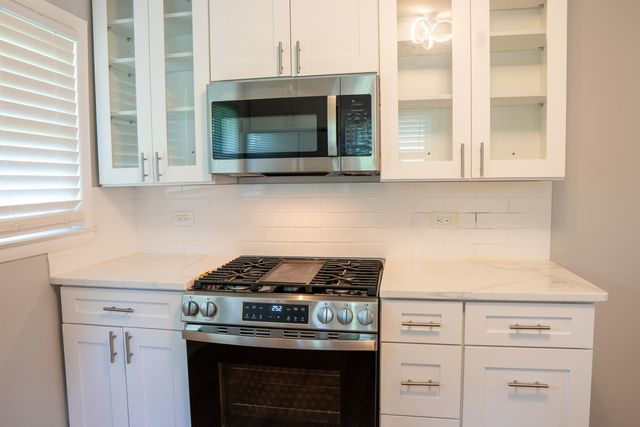 9733 Karlov Avenue, Skokie, IL 60076