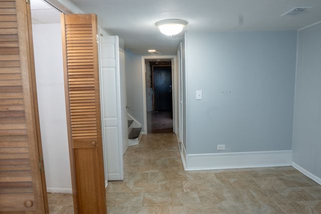 9733 Karlov Avenue, Skokie, IL 60076