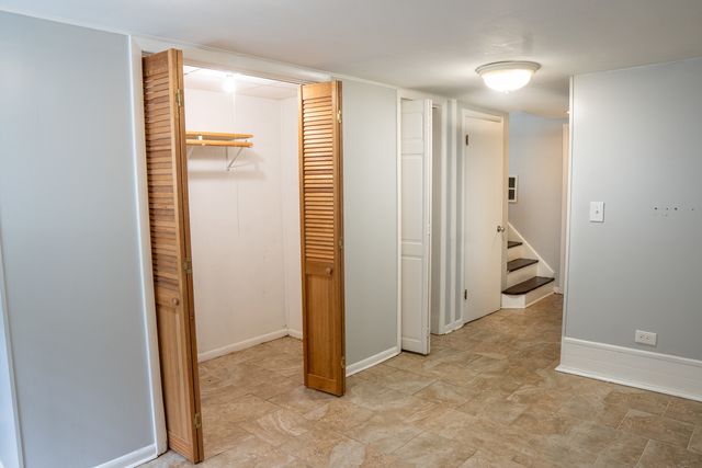 9733 Karlov Avenue, Skokie, IL 60076