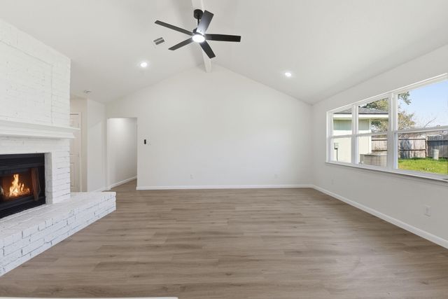 7310 Sonnet Glen Lane, Houston, TX 77095