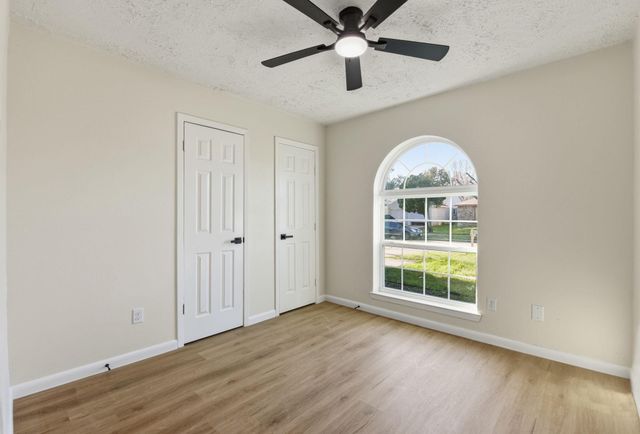 7310 Sonnet Glen Lane, Houston, TX 77095