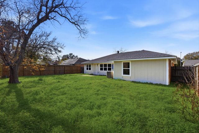 7310 Sonnet Glen Lane, Houston, TX 77095