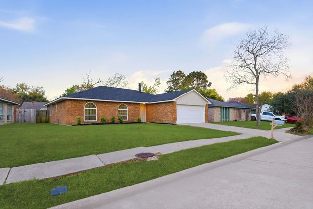 7310 Sonnet Glen Lane, Houston, TX 77095