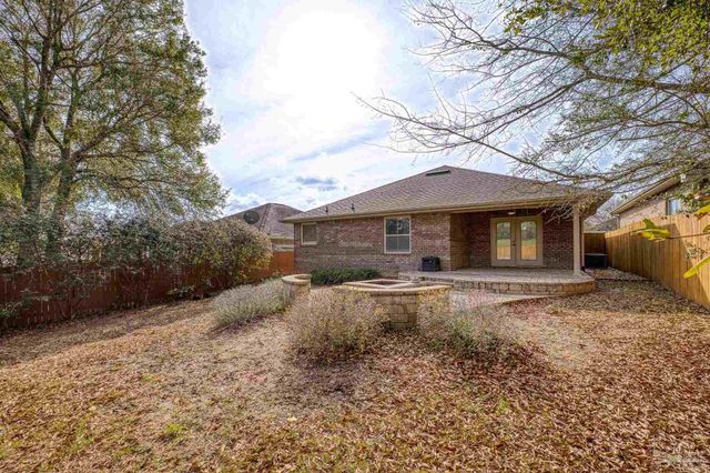 5761 Jade Moon Cir, Milton, FL 32583