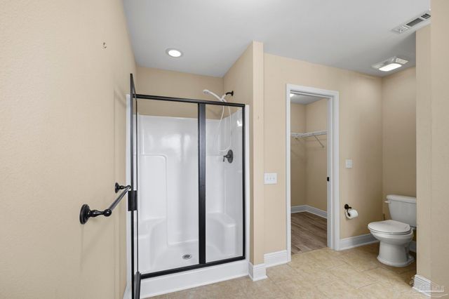 5761 Jade Moon Cir, Milton, FL 32583