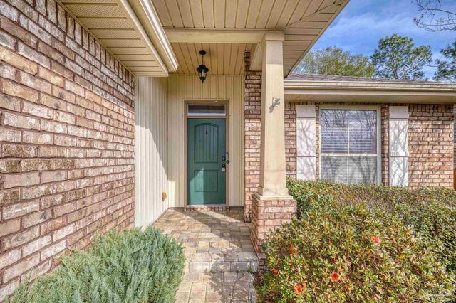 5761 Jade Moon Cir, Milton, FL 32583