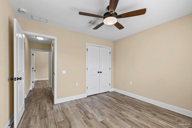 5761 Jade Moon Cir, Milton, FL 32583