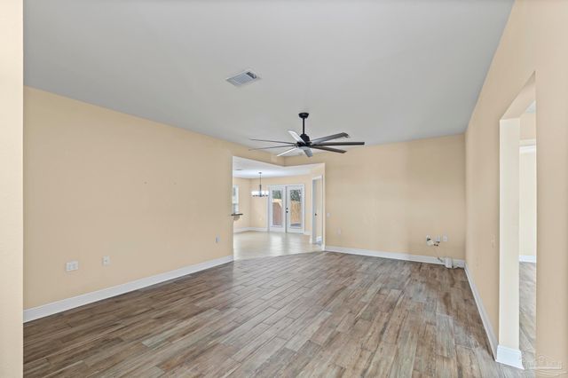 5761 Jade Moon Cir, Milton, FL 32583