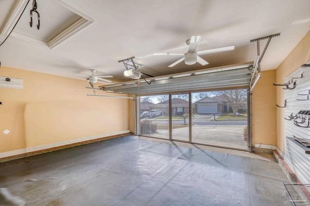 5761 Jade Moon Cir, Milton, FL 32583