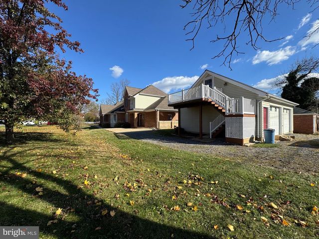 687 WOODLAND AVE, Winchester, VA 22601