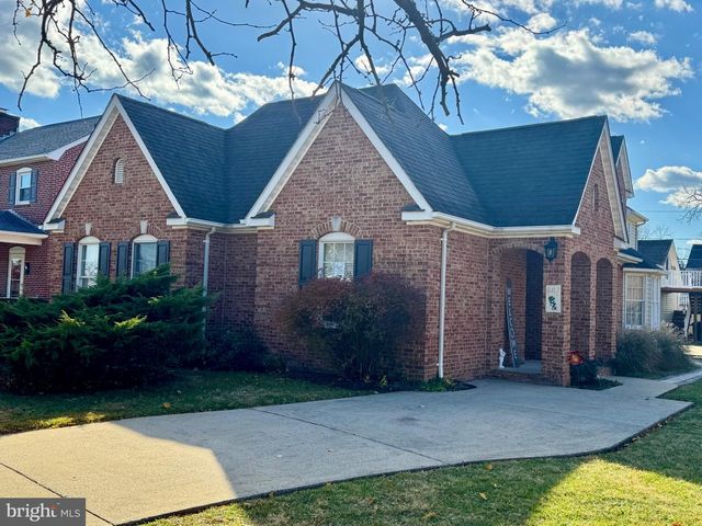 687 WOODLAND AVE, Winchester, VA 22601