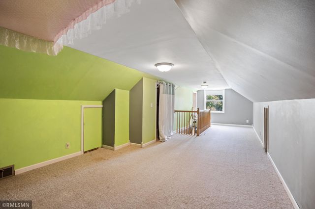 609 Nevada Avenue E, Saint Paul, MN 55130