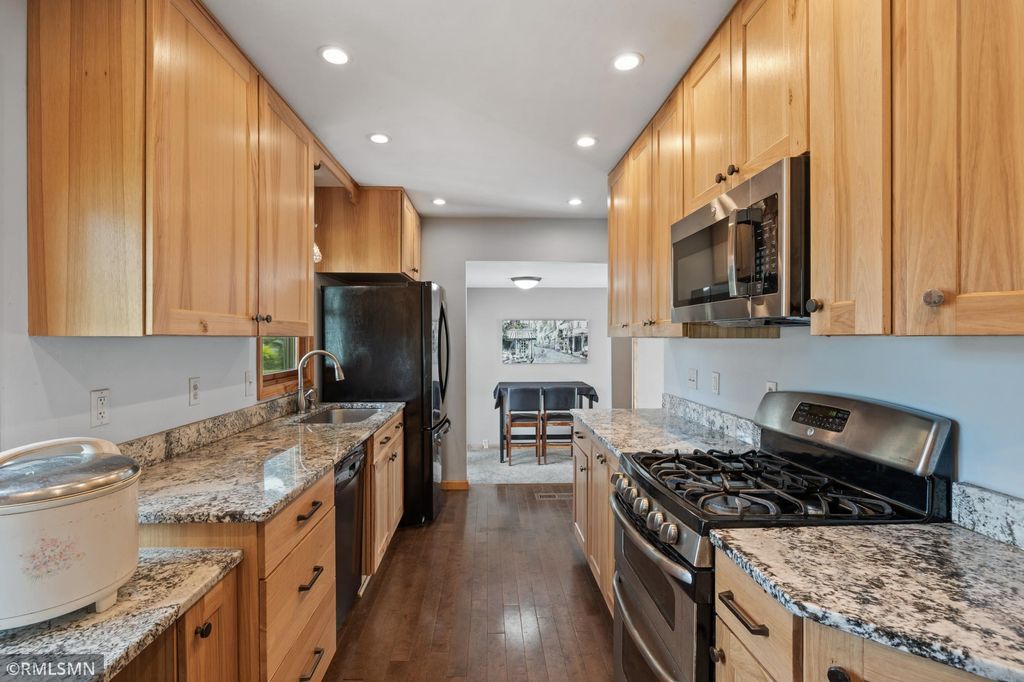 609 Nevada Avenue E, Saint Paul, MN 55130 — photo 2
